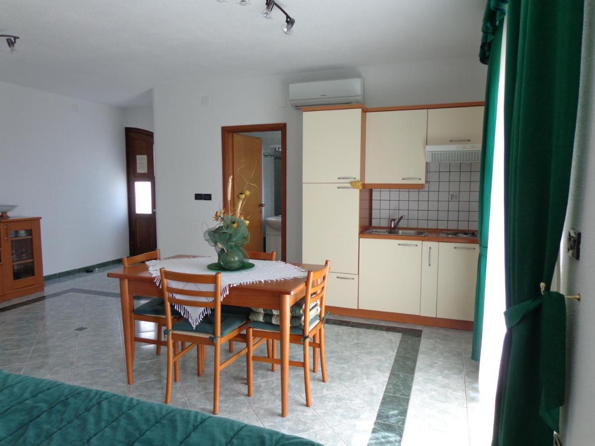 רוביני Apartmens Alenka חדר תמונה