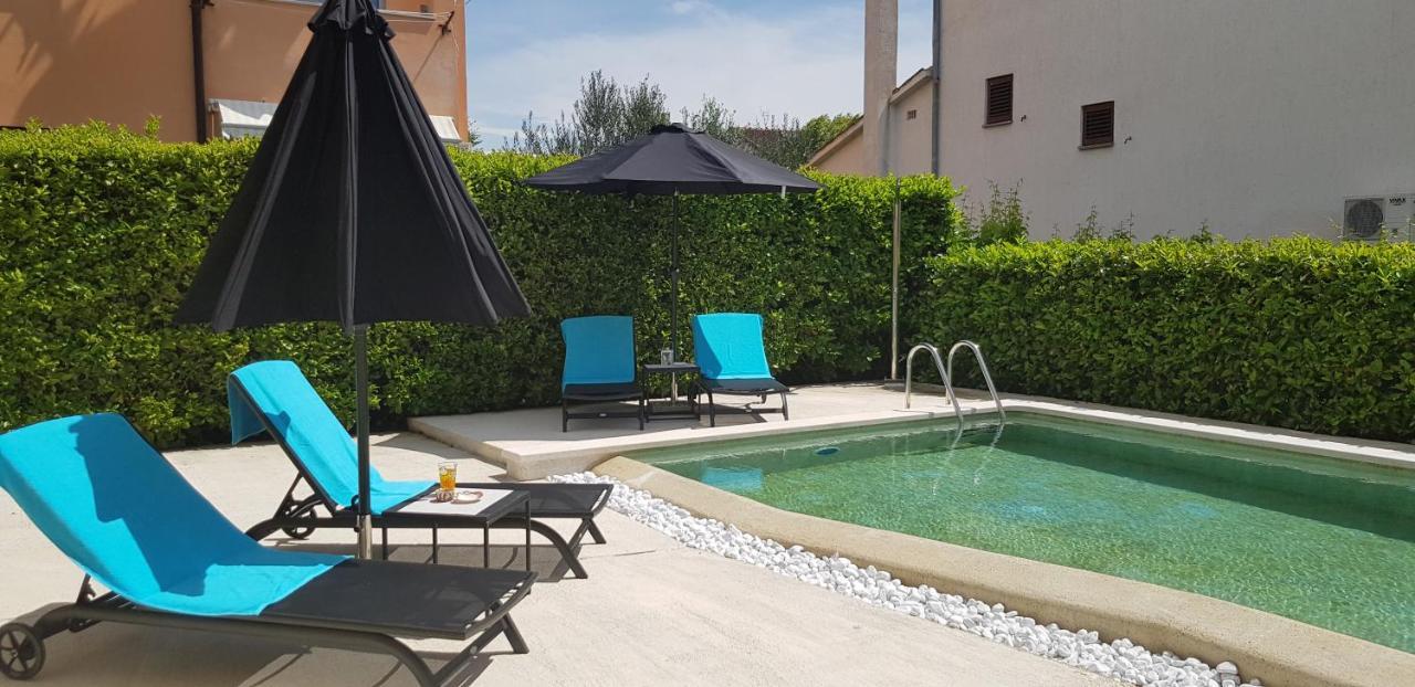 רוביני Apartmens Alenka מראה חיצוני תמונה